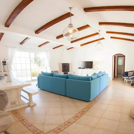 فيلة Casa Lola *