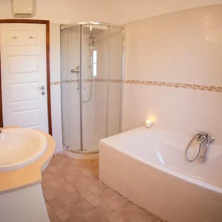 فيلة Casa Lola بورتيماو