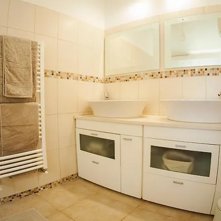 Casa Lola *